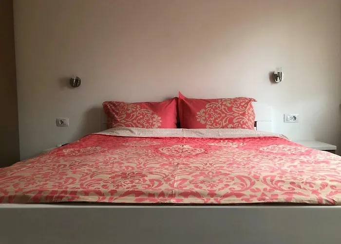 Ole I - In The Center Skopje